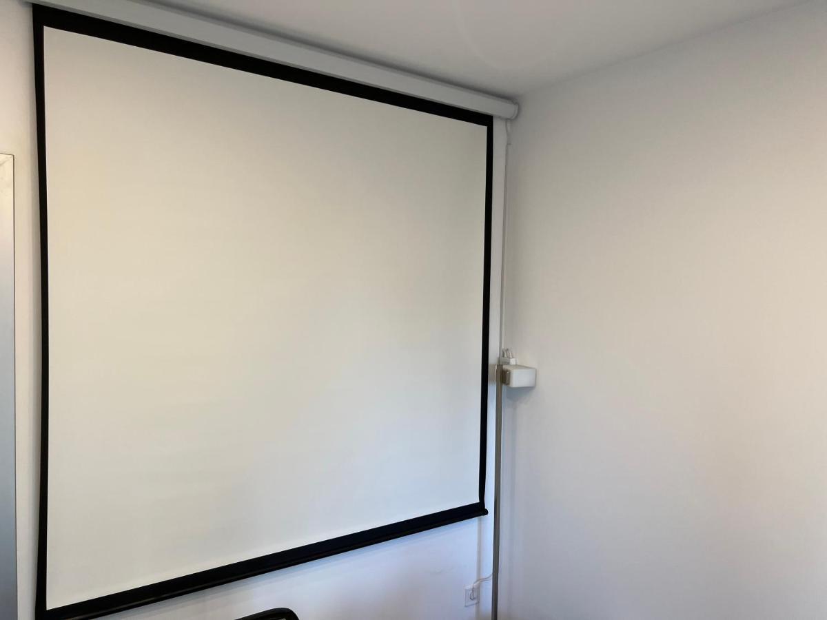 Luxury Westpark 2-Room Apartment Lakeview W5 ブカレスト エクステリア 写真